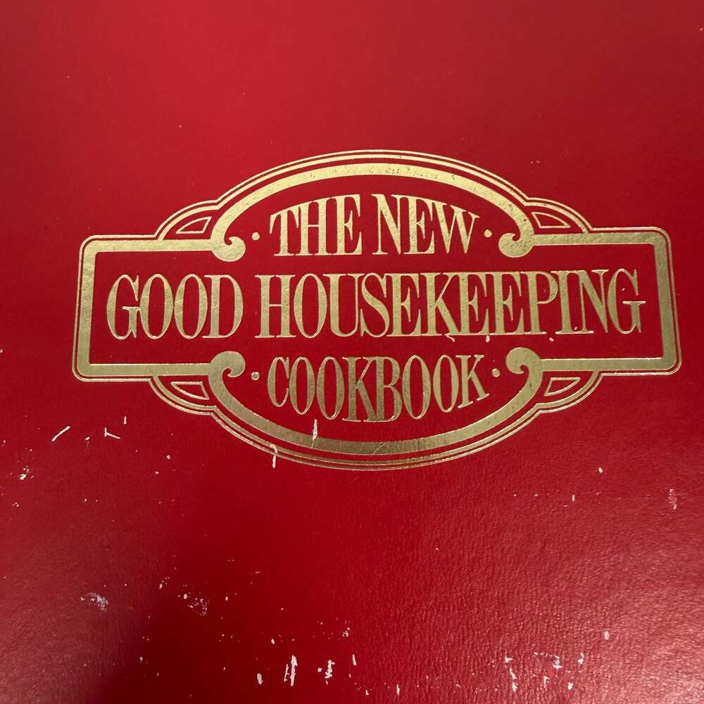 The New Good Housekeeping Cookbook (1986 Hardcover Edition) - Picture 2 of 8